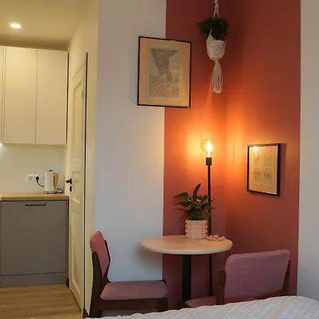 Pretty Little - Cozy In *