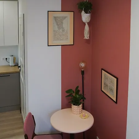 Apartment Pretty Little - Cozy In Riga