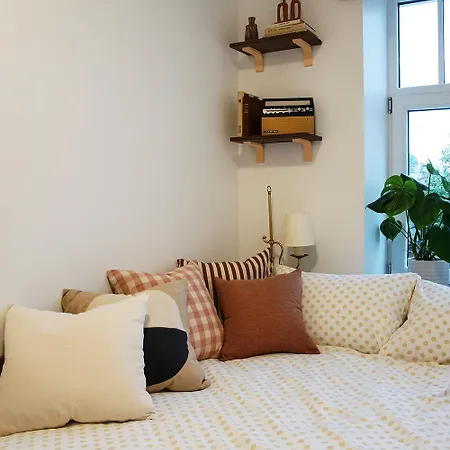 Pretty Little - Cozy In