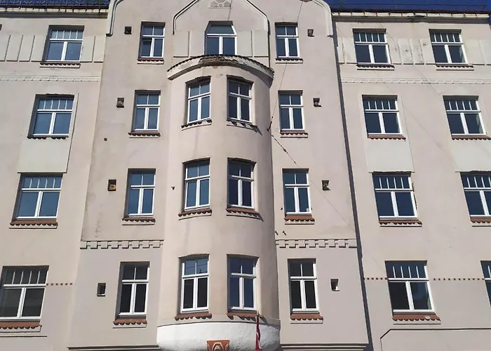 Pretty Little - Cozy In *